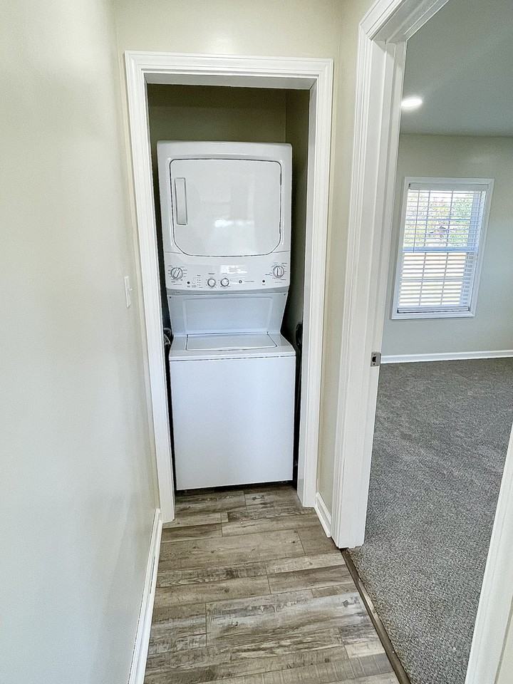 1475 Oakland Rd - Photo 5 of 8