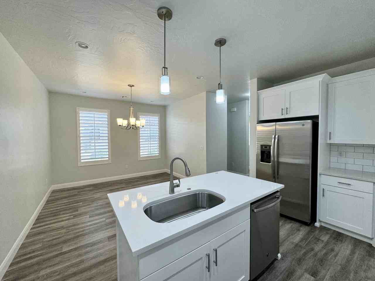 1136 N Verde St - Photo 6 of 24