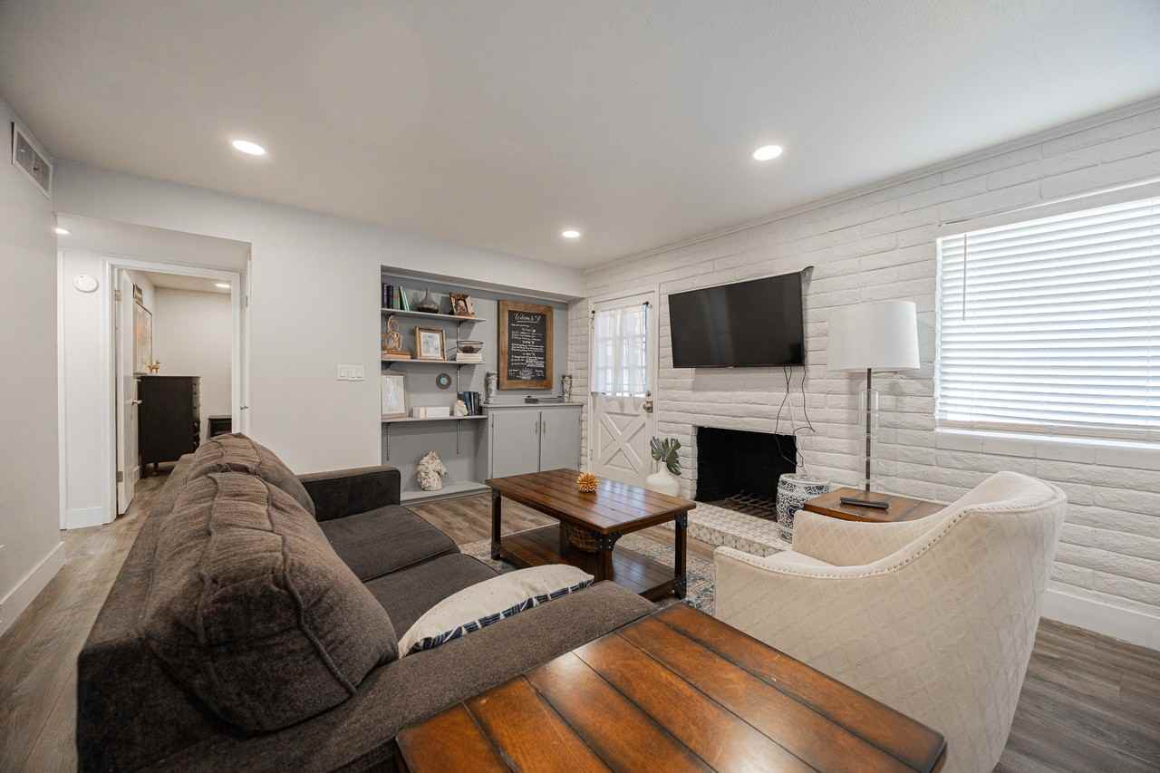 3031 S Rural Rd #9 - Photo 5 of 22