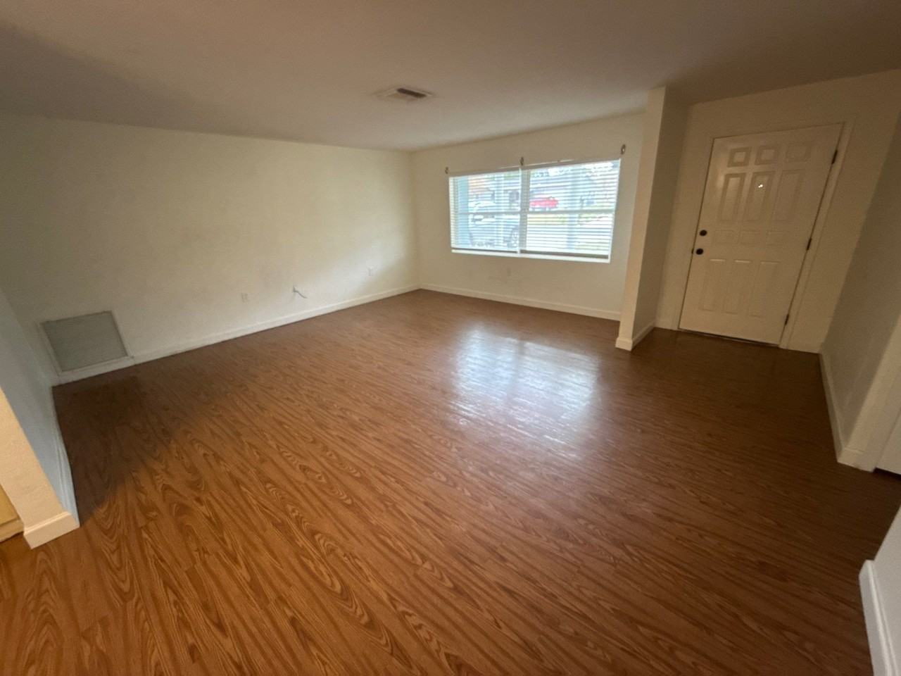 306 S Monroe St - Photo 2 of 33