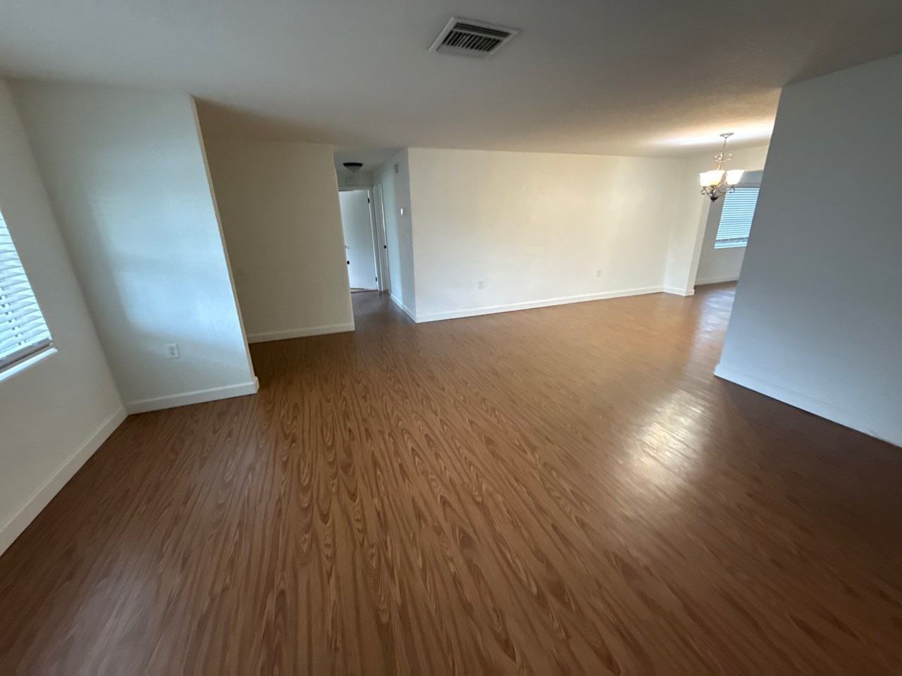 306 S Monroe St - Photo 3 of 33