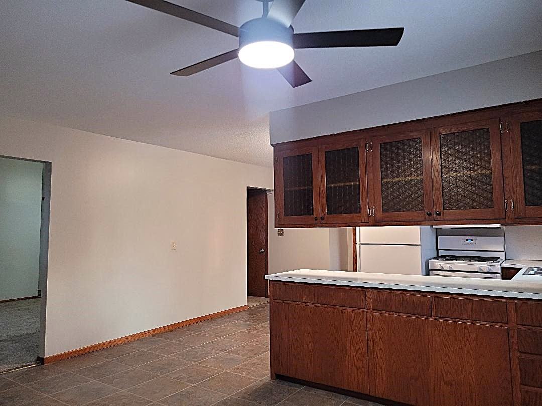 4022 Main St Ne - Photo 2 of 17