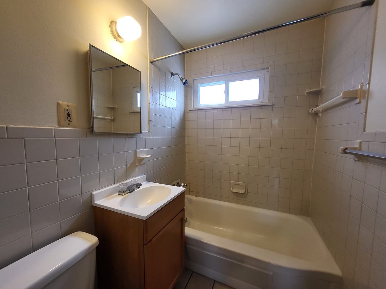 32153 Genessee St - Photo 6 of 11