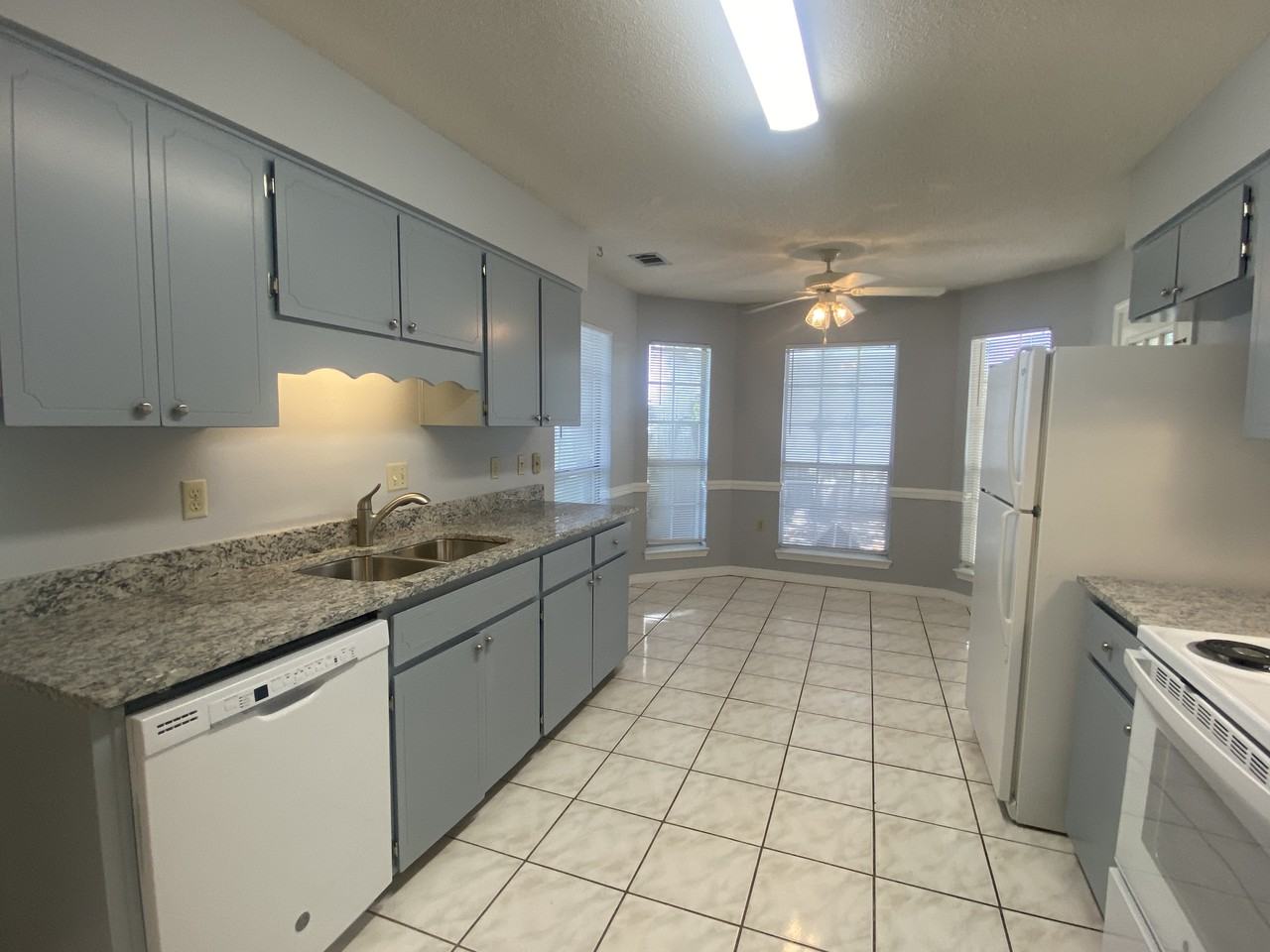 19 Winfield Way - Photo 3 of 50