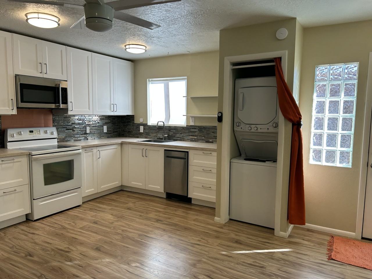 2013 Coal Pl Se - Photo 2 of 9