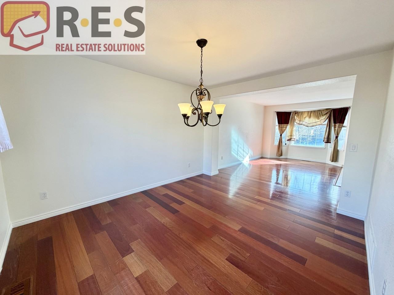 17045 Hastings Ave - Photo 7 of 29