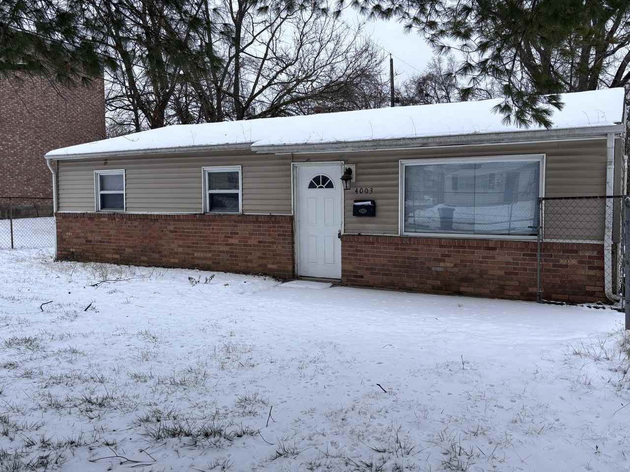 4003 Carlton Ave - Photo 4 of 28