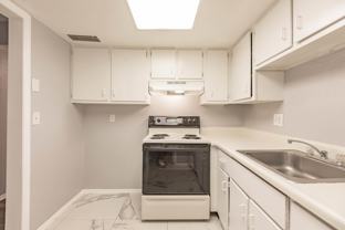 480 Banyon Tree Cir #100 - Photo 1 of 1