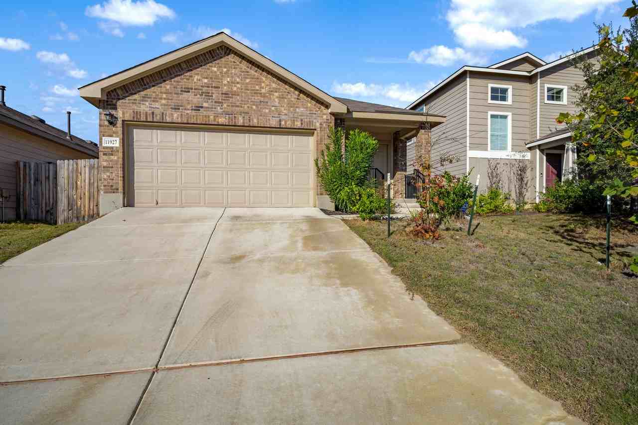 11927 Hondo Crk - Photo 2 of 30