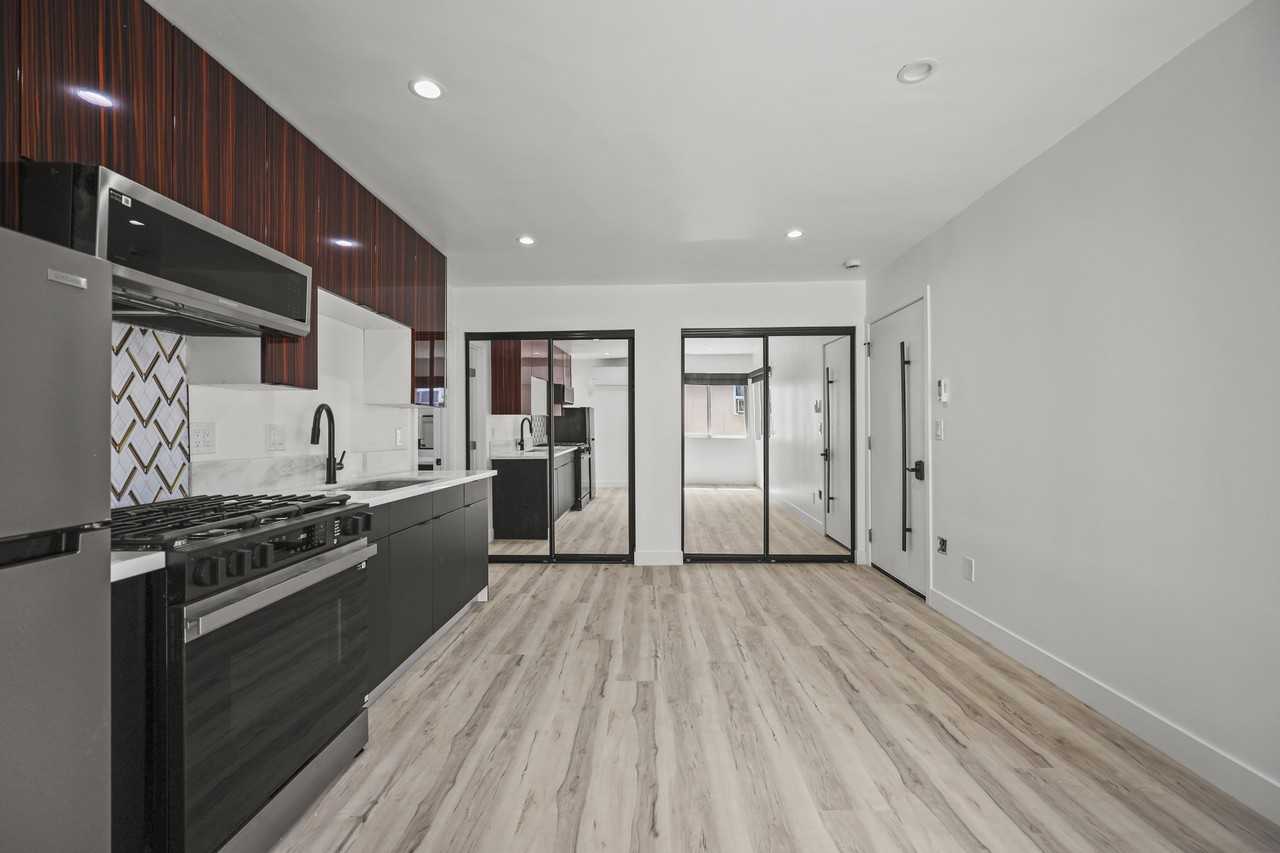 111 S Normandie Ave #6 - Photo 5 of 22