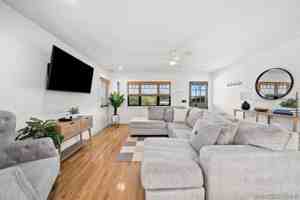 featured image of 229A Carnation Ave #NA