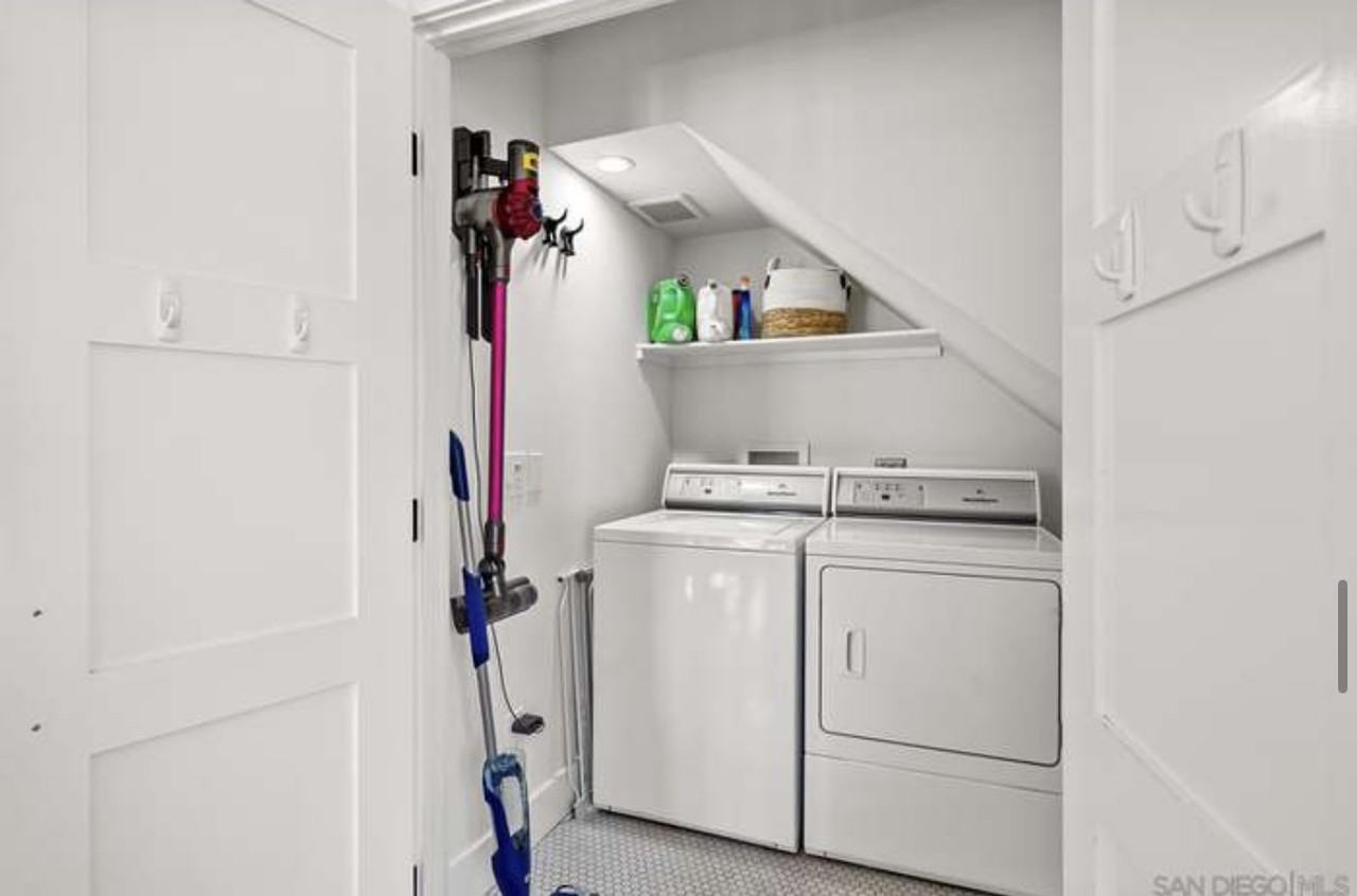 229A Carnation Ave #NA - Photo 2 of 20