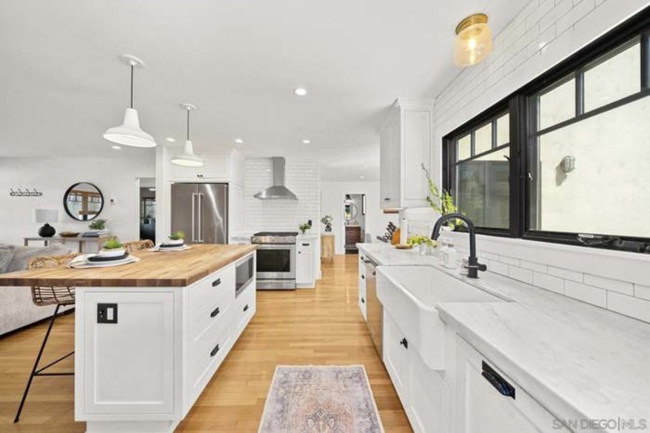 229A Carnation Ave #NA - Photo 3 of 20