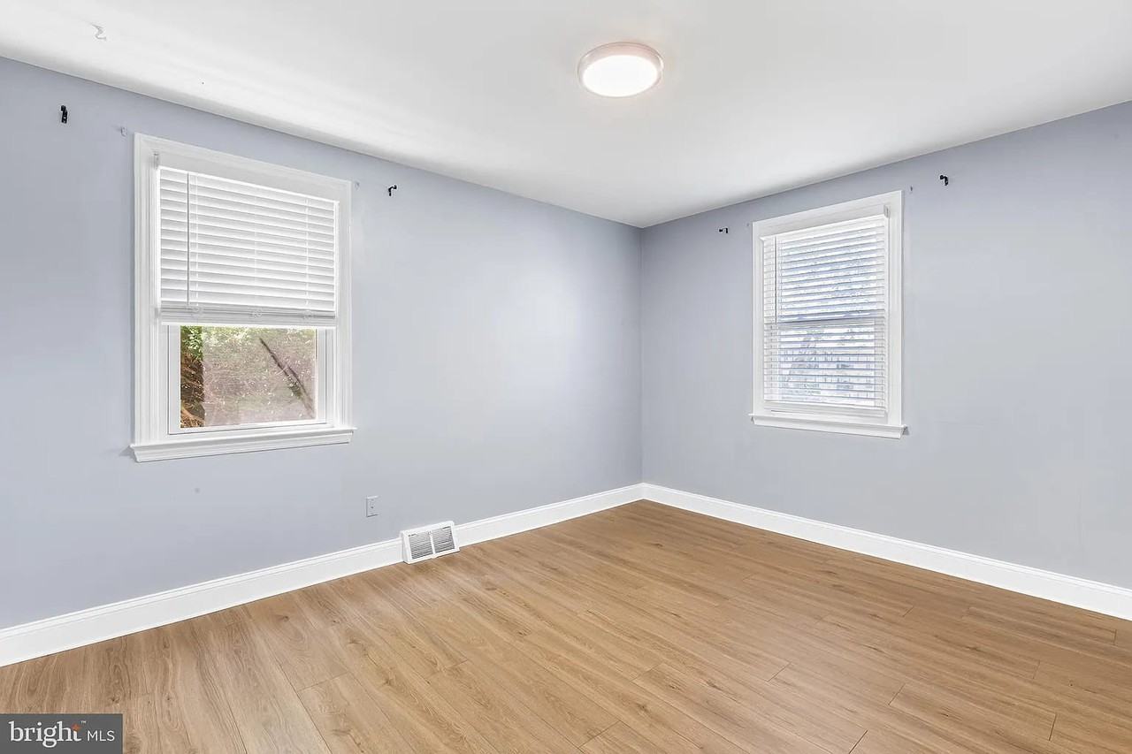 343 Sugartown Rd - Photo 3 of 11