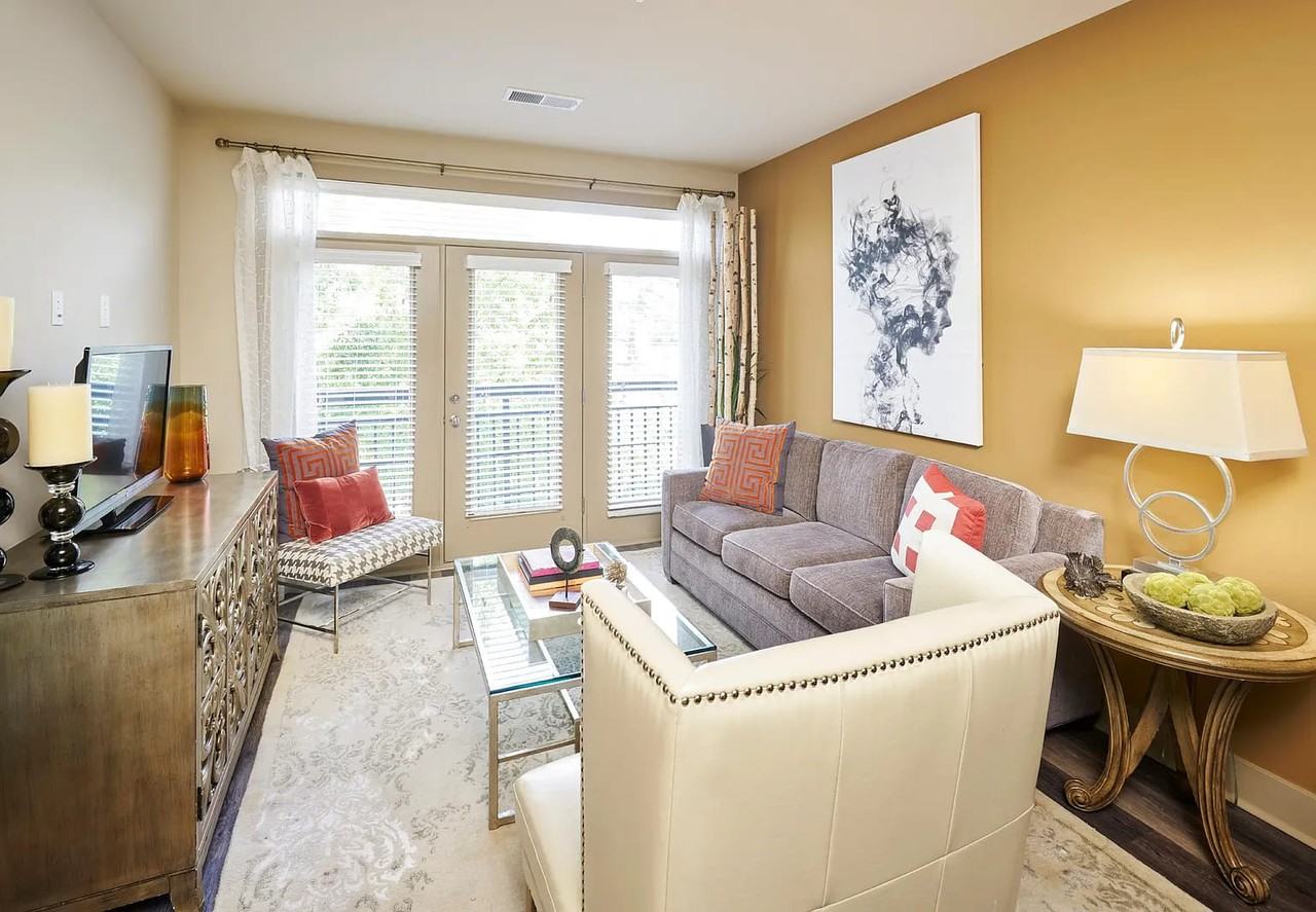 3711 Campus Dr - Photo 2 of 25