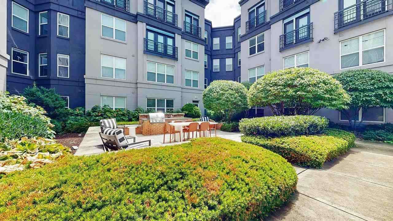 3711 Campus Dr - Photo 7 of 25