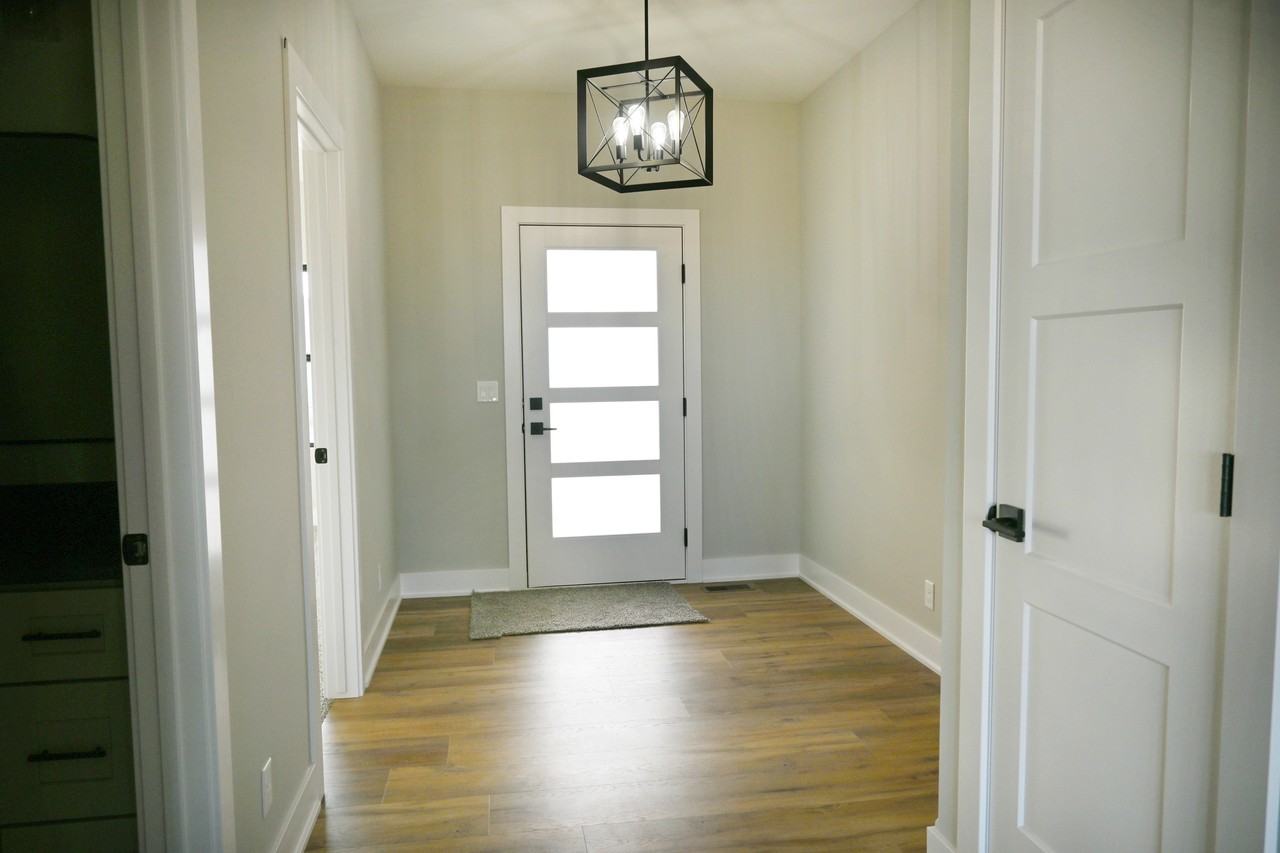 11926 S 117th St - Photo 5 of 40