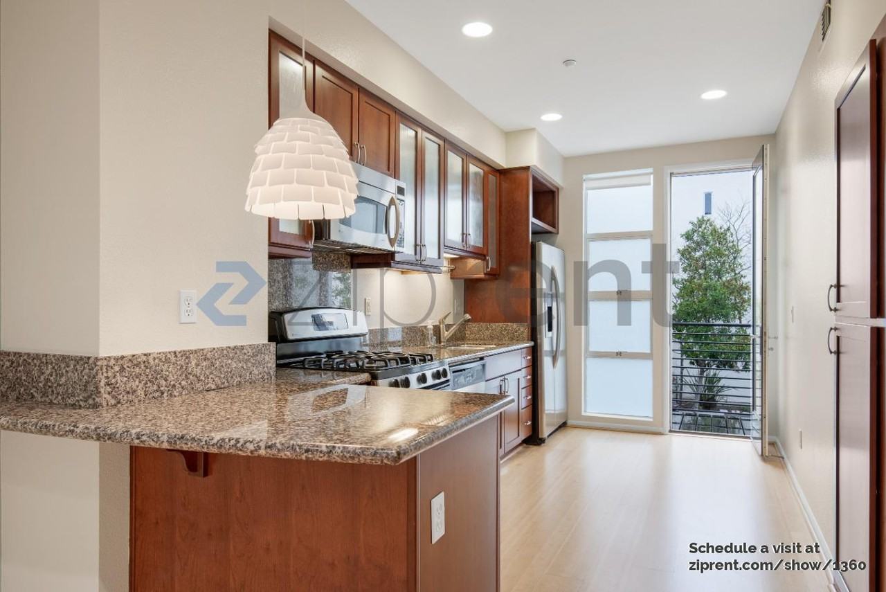 1356 Powell St - Photo 7 of 20