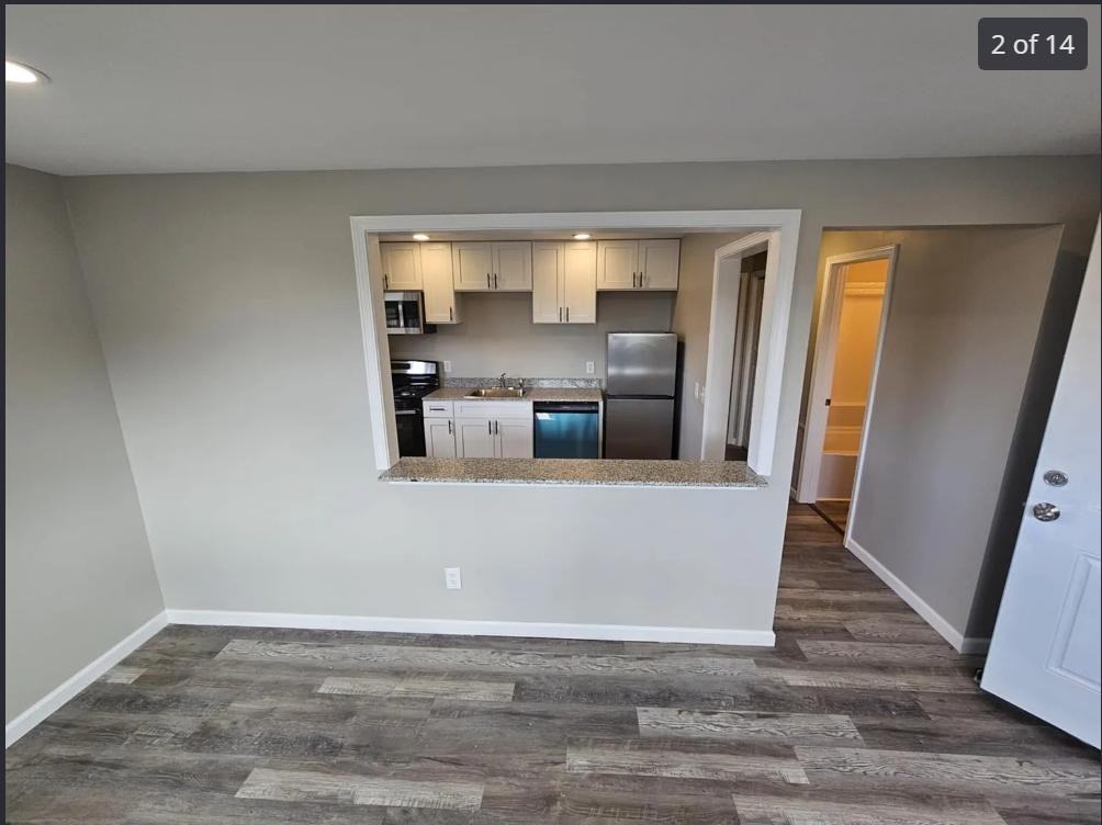 1656 Abbott Rd - Photo 5 of 10