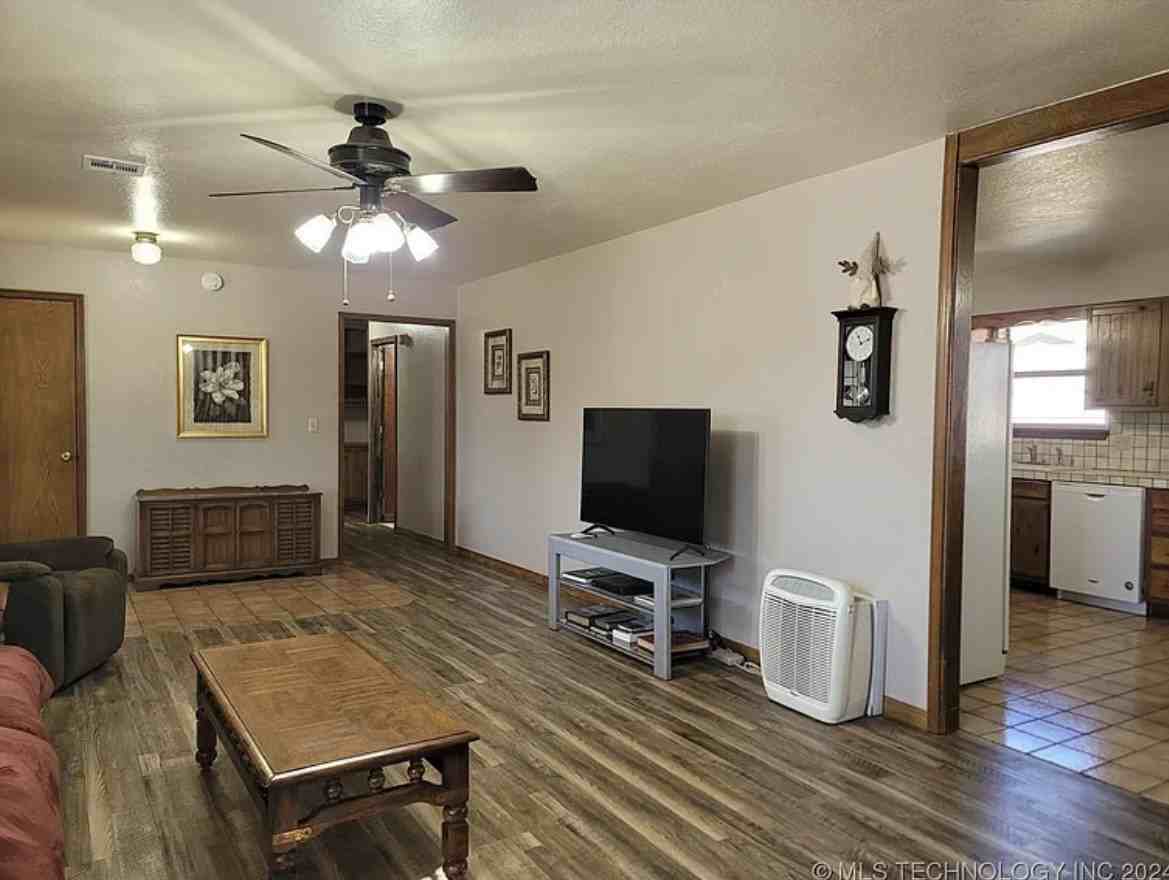 415641 E 1094 Rd #NA - Photo 5 of 18