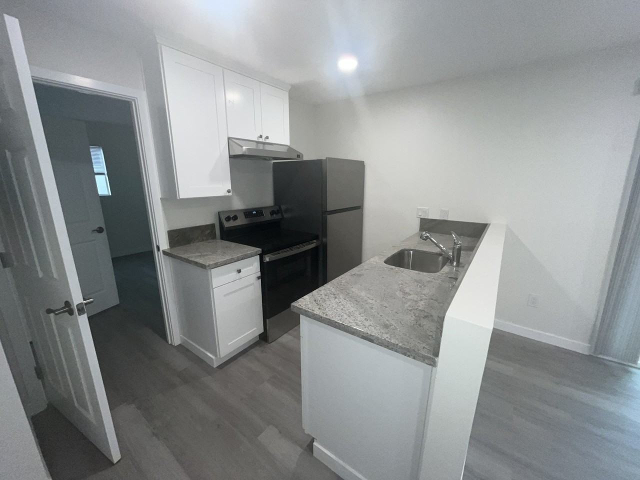 1875 Julian AvenueApt 3 #3 - Photo 2 of 5