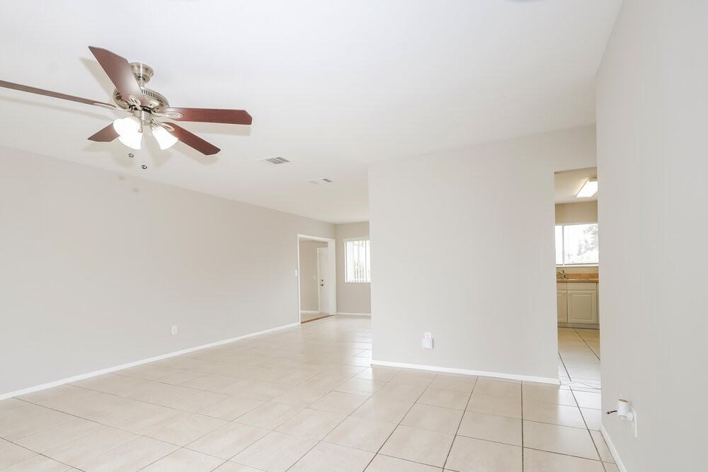 2138 Se Rich St - Photo 7 of 25