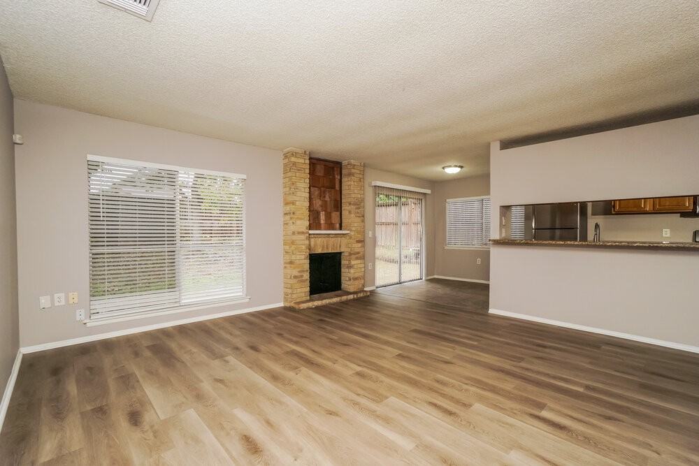 16327 Ross Oak St - Photo 4 of 16