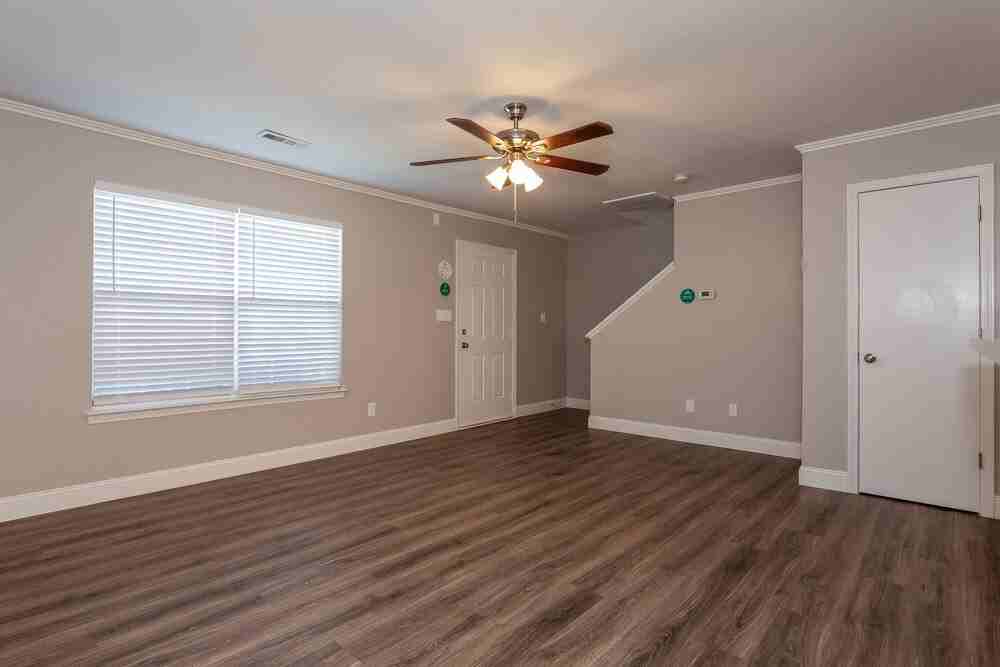 125 Camforth Dr - Photo 4 of 17