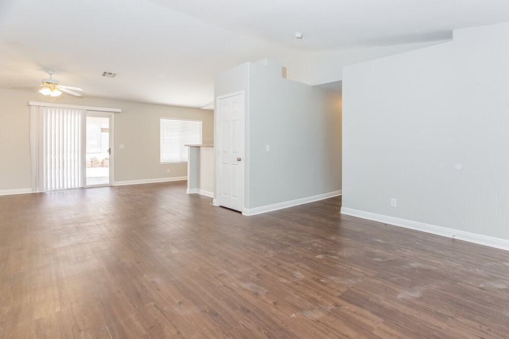 4030 W Red Coach Ave - Photo 2 of 15