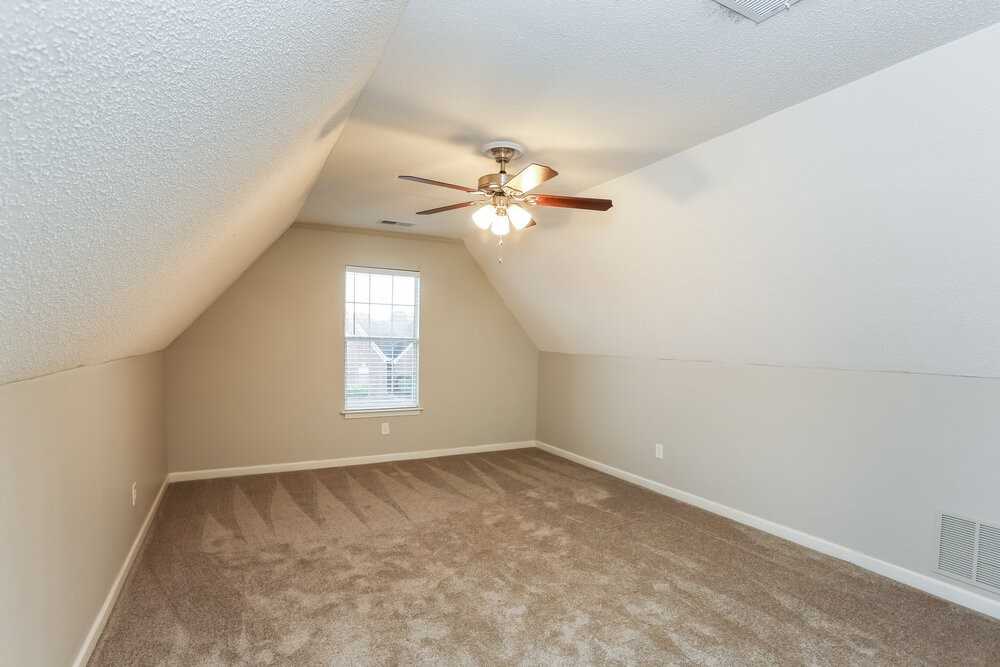 7135 Maple Grove Rd - Photo 6 of 14