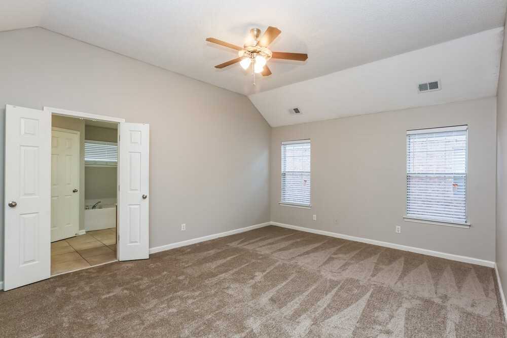 7135 Maple Grove Rd - Photo 7 of 14