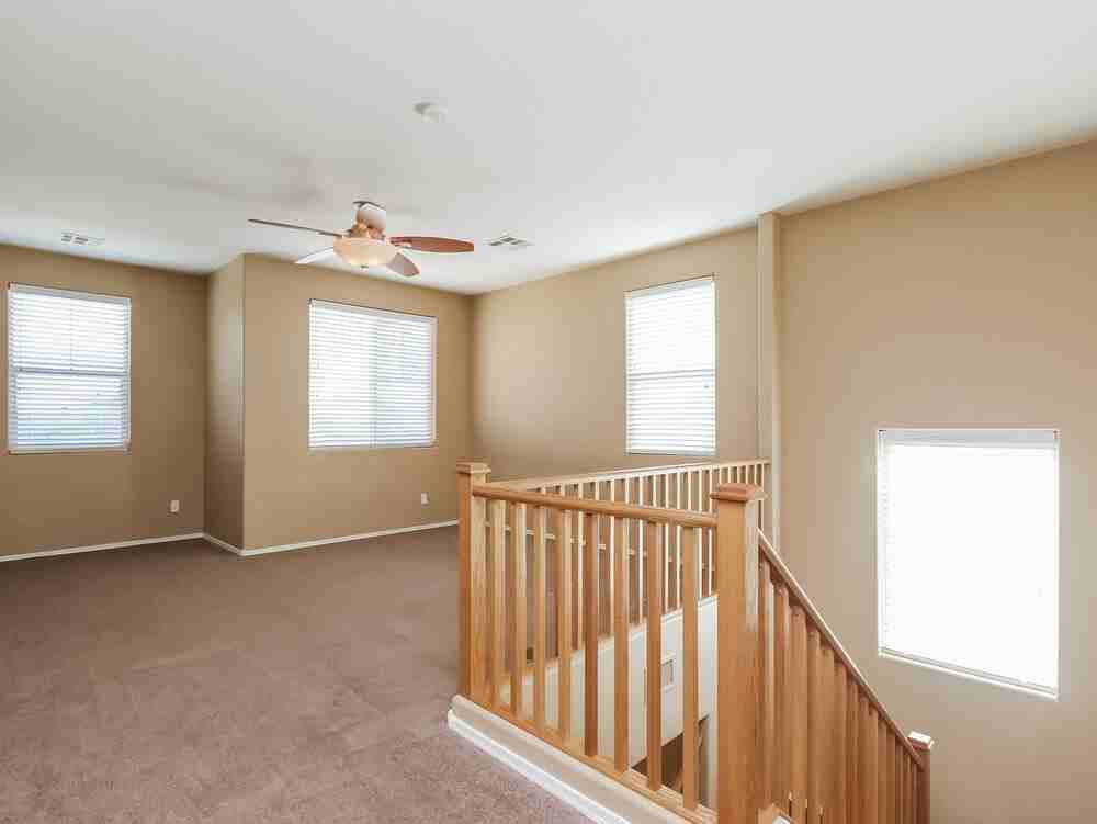 7120 S 70th Dr - Photo 7 of 12