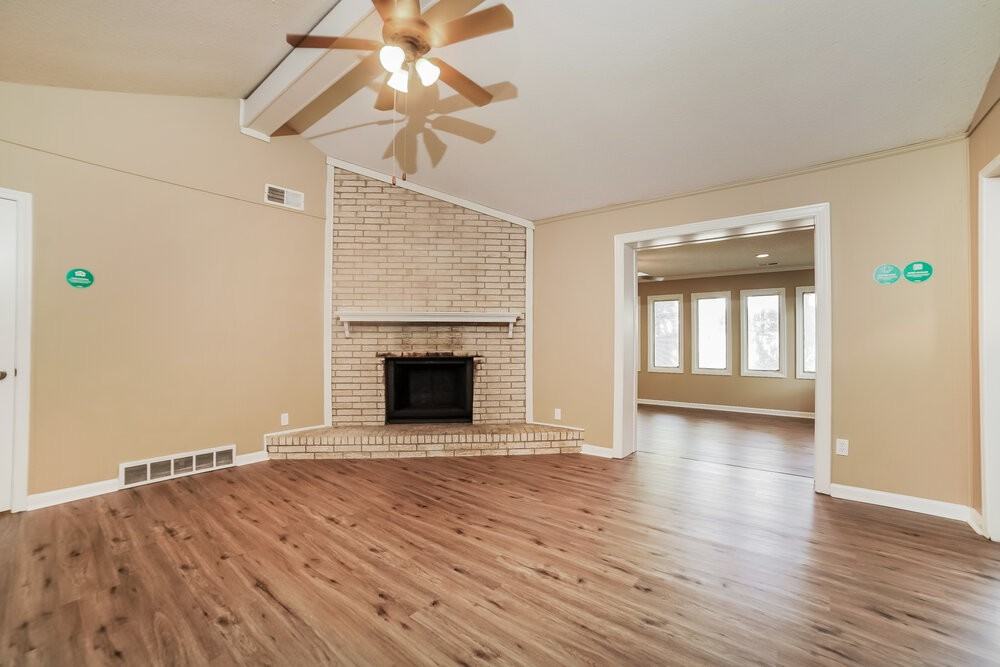 5276 Kimbark Woods Dr - Photo 4 of 16