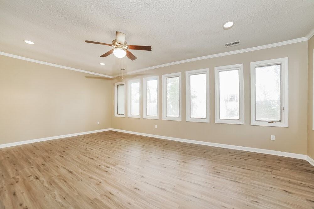 5276 Kimbark Woods Dr - Photo 7 of 16