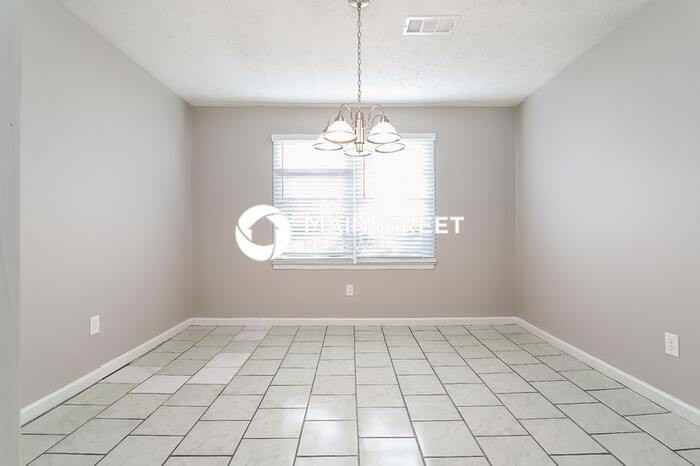 3789 Saddle Ridge Dr - Photo 6 of 17