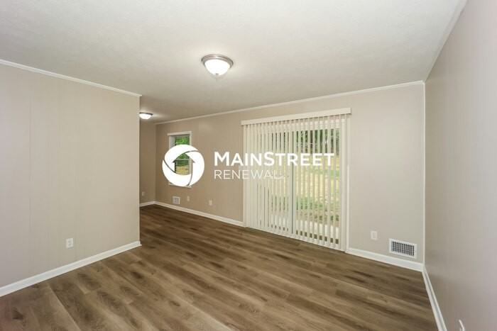 5348 The Savoy St - Photo 5 of 17