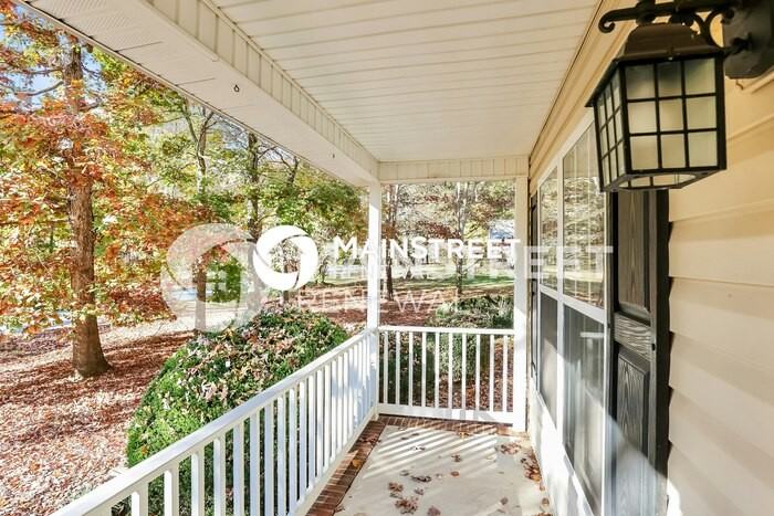 1107 Foxhaven Dr - Photo 5 of 16