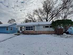 2092 Bush Ave E - Photo 1 of 1