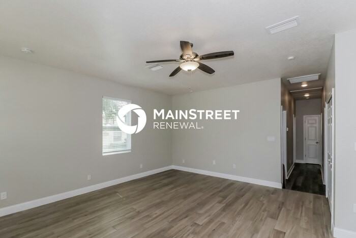 505 Waller St - Photo 6 of 16