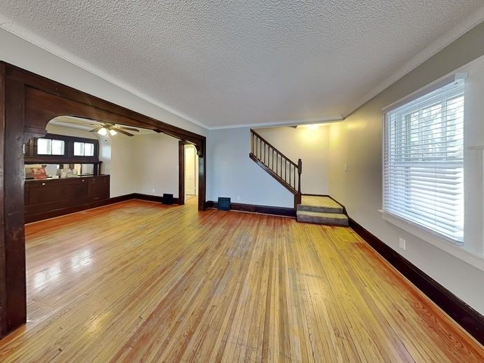 891 Hazelwood St - Photo 4 of 24