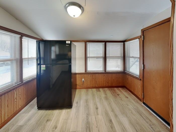 891 Hazelwood St - Photo 7 of 24