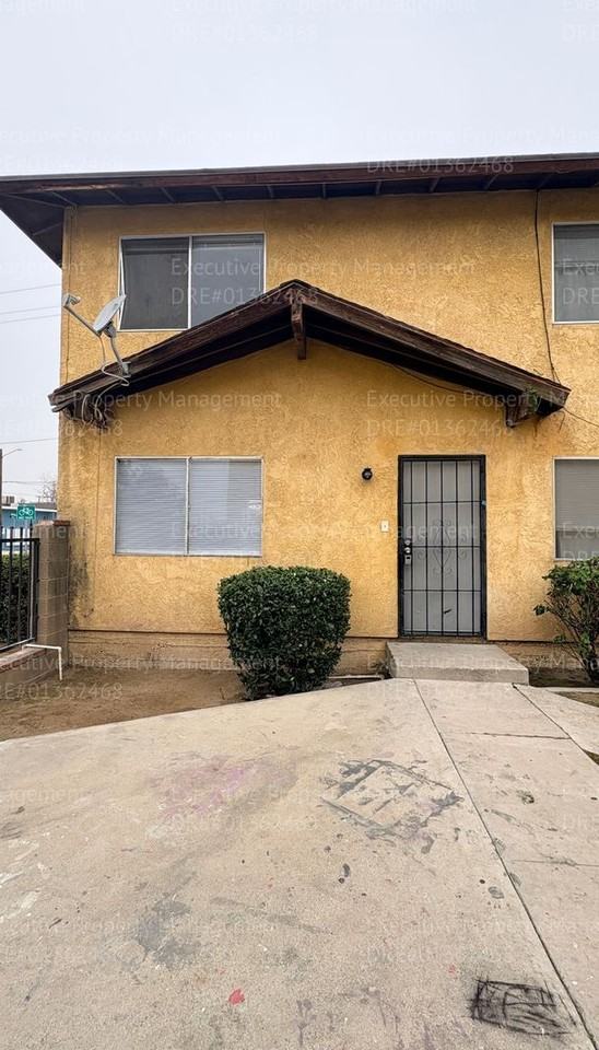 800 Niles St #A - Photo 3 of 32