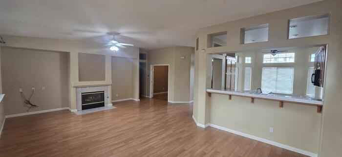 2036 Schaffhausen St - Photo 5 of 34