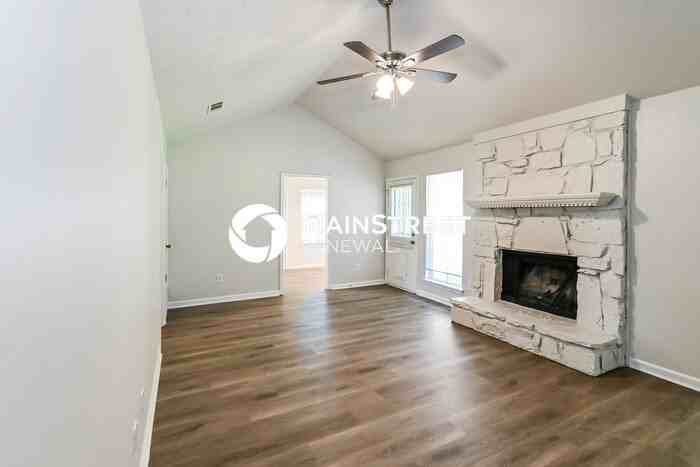 4786 Greenlawn Cv - Photo 5 of 16