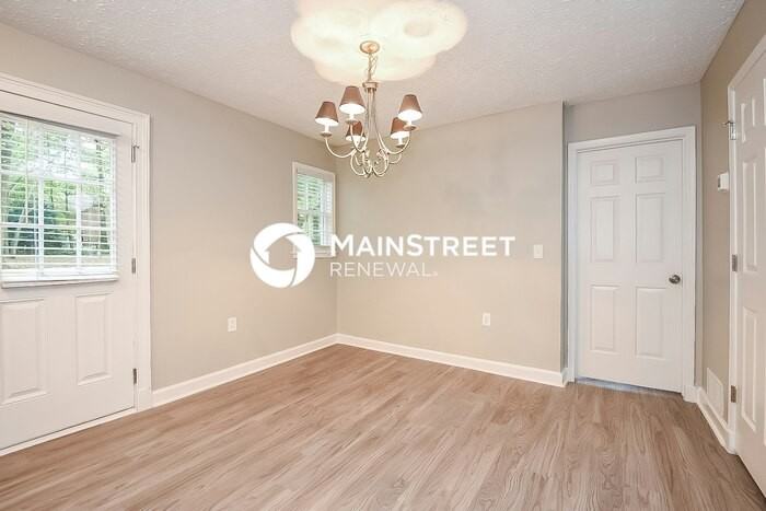 220 Carmichael Rd - Photo 6 of 17