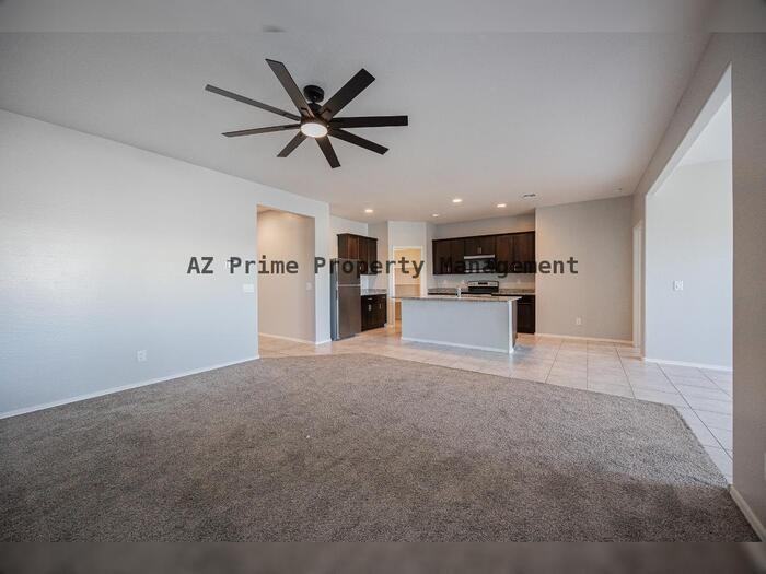 43606 W Juniper Ave - Photo 6 of 30