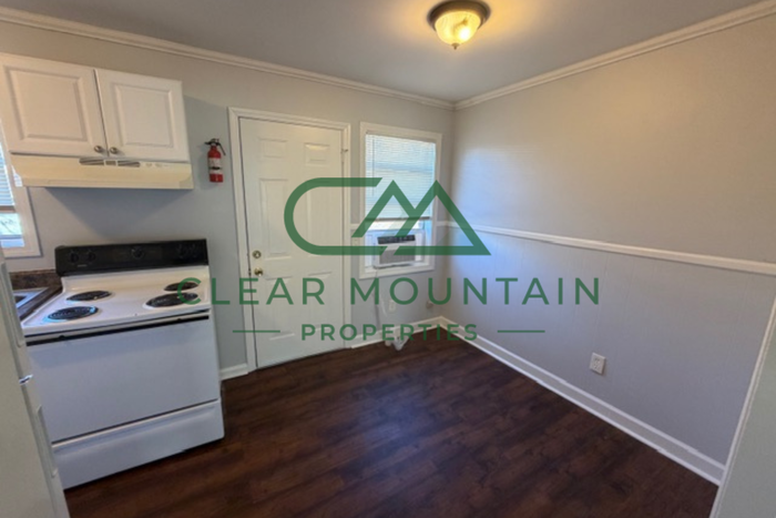 17 Lane Ave #15 - Photo 6 of 13