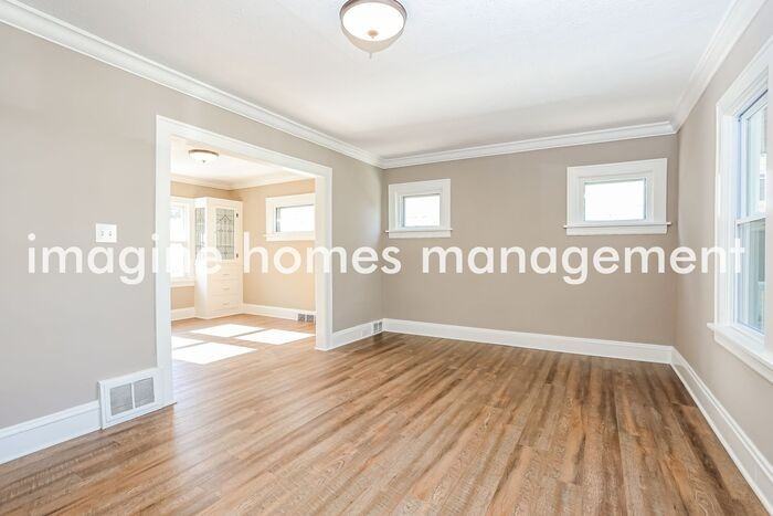 2093 Elbur Ave - Photo 5 of 18