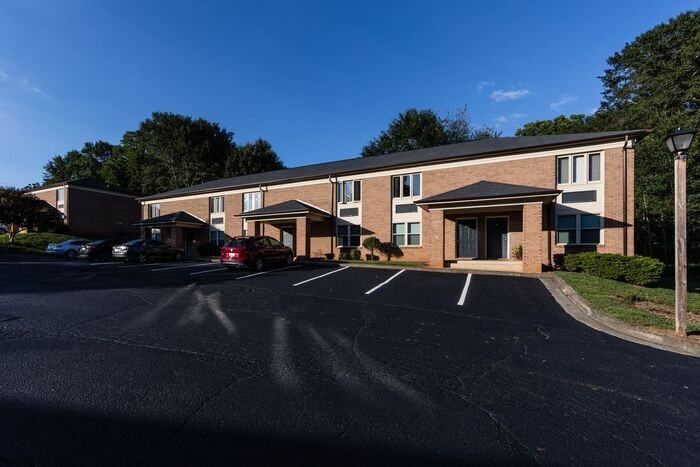 3900 N Center St #3 - Photo 4 of 4