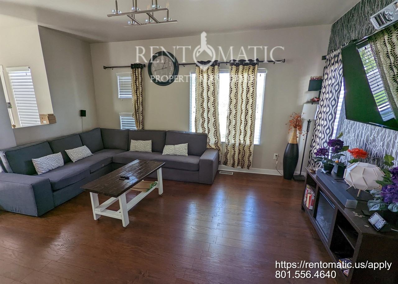 15127 S Peace Dr #1 - Photo 4 of 44